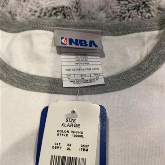 Women’s LA Lakers Short Sleeve Shirt - Picture 8 of 9